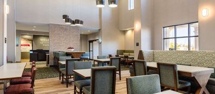 Hampton Inn & Suites Woodward Lobby