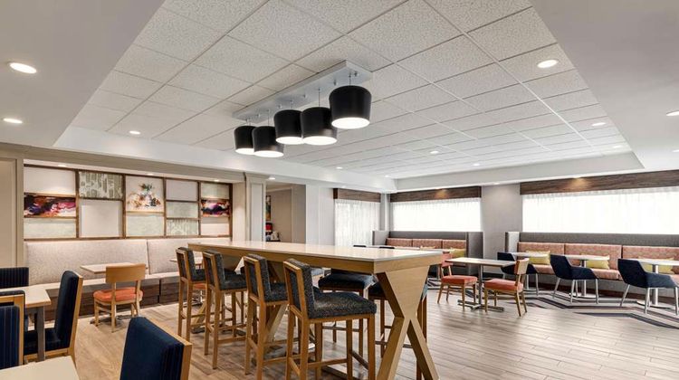 Hampton Inn Stuarts Draft Restaurant