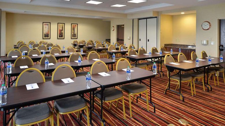 <b>Hampton Inn Wytheville Meeting</b>. Images powered by <a href="https://iceportal.shijigroup.com/" title="IcePortal" target="_blank">IcePortal</a>.