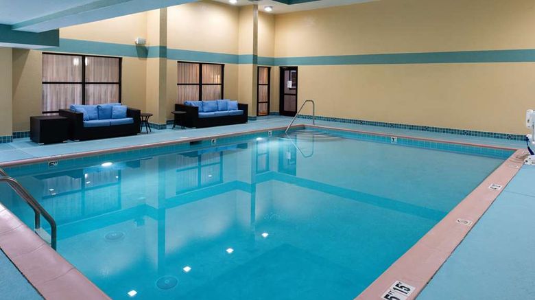 <b>Hampton Inn Wytheville Pool</b>. Images powered by <a href="https://iceportal.shijigroup.com/" title="IcePortal" target="_blank">IcePortal</a>.
