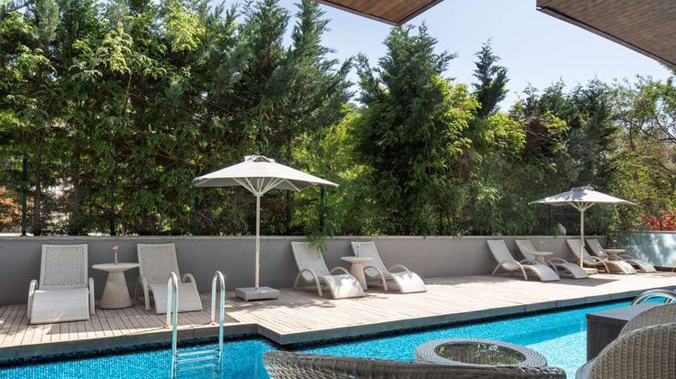 DoubleTree by Hilton Hotel Kusadasi Pool