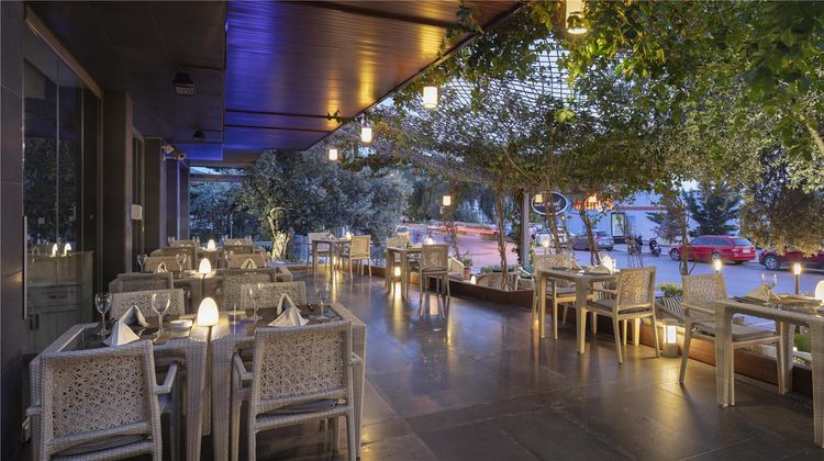 DoubleTree by Hilton Hotel Kusadasi Restaurant