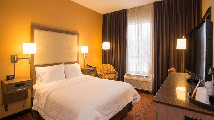 Hampton Inn Oakville - Mississauga Room