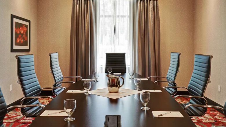 <b>Hampton Inn by Hilton Chilliwack Meeting</b>. Images powered by <a href="https://iceportal.shijigroup.com/" title="IcePortal" target="_blank">IcePortal</a>.