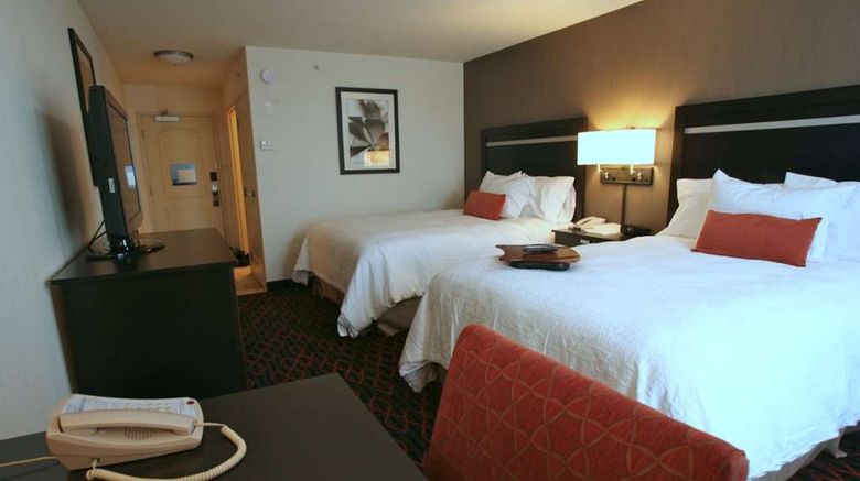 <b>Hampton Inn by Hilton Fort Saskatchewan Room</b>. Images powered by <a href="https://iceportal.shijigroup.com/" title="IcePortal" target="_blank">IcePortal</a>.