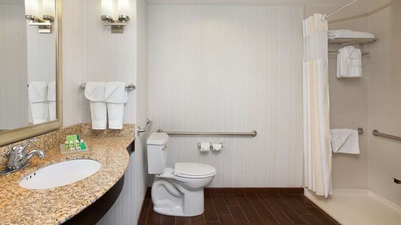 <b>Hilton Garden Inn Edmonton Intl Airport Room</b>. Images powered by <a href="https://iceportal.shijigroup.com/" title="IcePortal" target="_blank">IcePortal</a>.