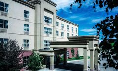 Hampton Inn Edmonton Airport