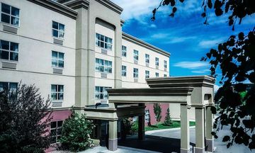 Hampton Inn Edmonton Airport