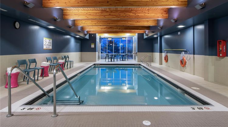 Home2 Suites by Hilton West Edmonton Pool