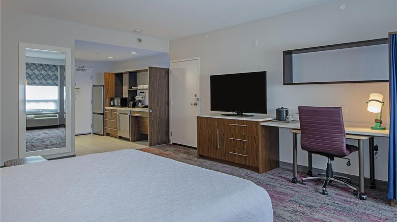 <b>Home2 Suites by Hilton West Edmonton Room</b>. Images powered by <a href="https://iceportal.shijigroup.com/" title="IcePortal" target="_blank">IcePortal</a>.
