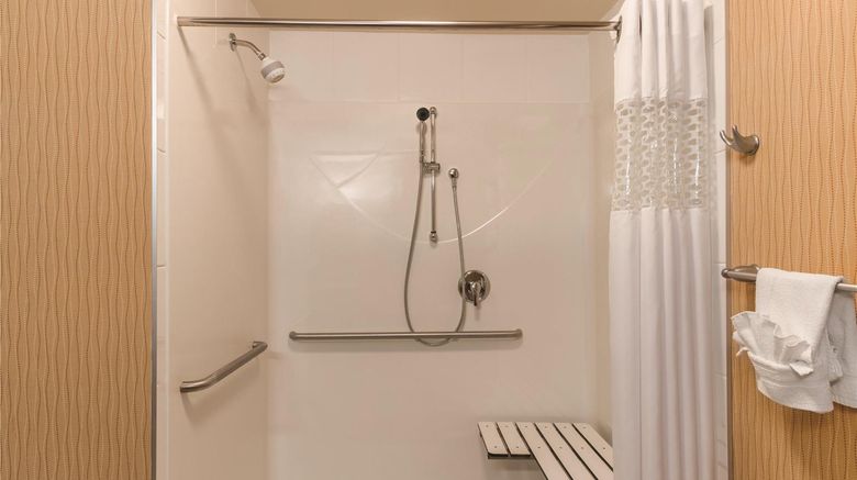 <b>Hampton Inn Edmonton South Room</b>. Images powered by <a href="https://iceportal.shijigroup.com/" title="IcePortal" target="_blank">IcePortal</a>.