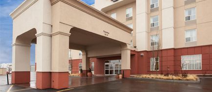 Hampton Inn Edmonton South Exterior