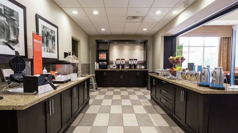 <b>Hampton Inn Restaurant</b>. Images powered by <a href="https://iceportal.shijigroup.com/" title="IcePortal" target="_blank">IcePortal</a>.