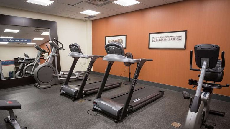 <b>Hampton Inn Health</b>. Images powered by <a href="https://iceportal.shijigroup.com/" title="IcePortal" target="_blank">IcePortal</a>.