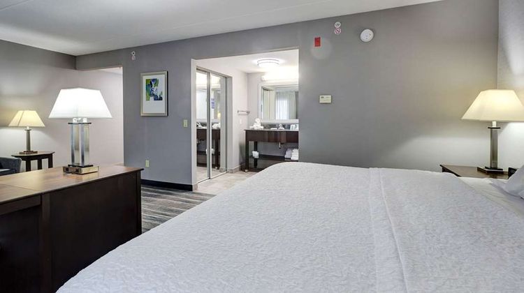 Hampton Inn & Suites Brantford Room