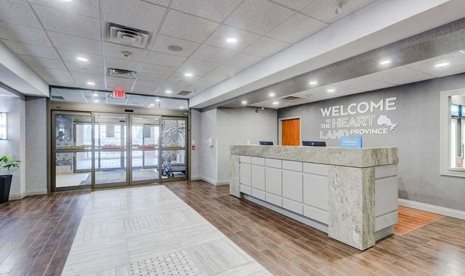 Hampton Inn & Suites Brantford Lobby