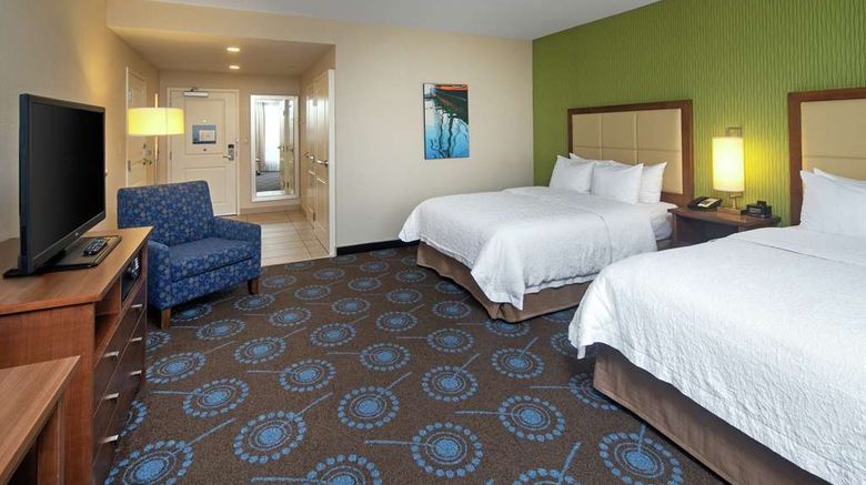 <b>Hampton Inn by Hilton Halifax Downtown Room</b>. Images powered by <a href="https://iceportal.shijigroup.com/" title="IcePortal" target="_blank">IcePortal</a>.