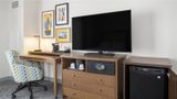 <b>Hampton Inn by Hilton Halifax Downtown Room</b>. Images powered by <a href="https://iceportal.shijigroup.com/" title="IcePortal" target="_blank">IcePortal</a>.