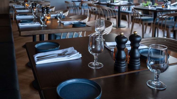 The Hollis Halifax-a DoubleTree Suites Restaurant