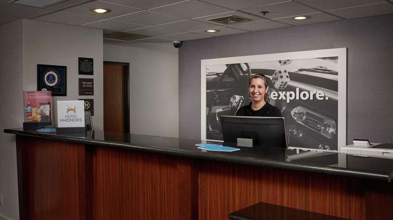 <b>Hampton Inn Youngstown I-80 West Lobby</b>. Images powered by <a href="https://iceportal.shijigroup.com/" title="IcePortal" target="_blank">IcePortal</a>.