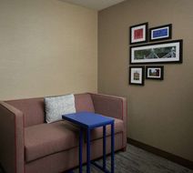 Hampton Inn Youngstown I-80 West Room