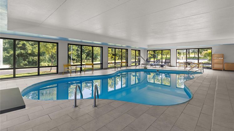 Hampton Inn Youngstown I-80 West Pool