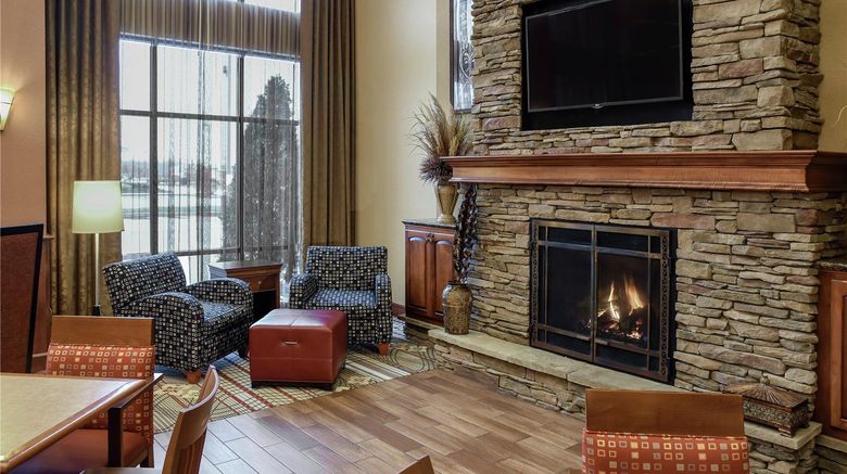 <b>Hampton Inn & Suites Youngstown-Canfield Lobby</b>. Images powered by <a href="https://iceportal.shijigroup.com/" title="IcePortal" target="_blank">IcePortal</a>.
