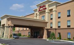 Hampton Inn & Suites Sharon