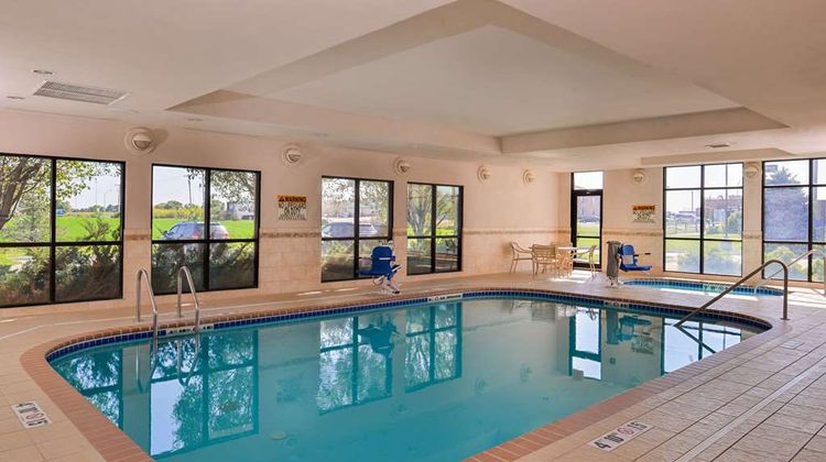 Hampton Inn York Pool