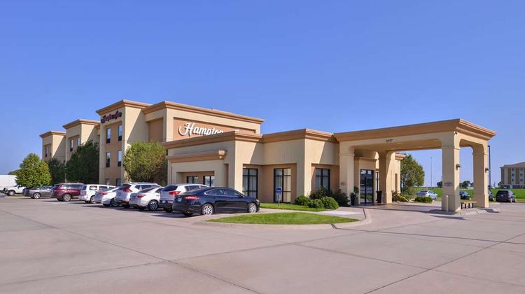 Hampton Inn York Exterior