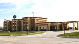 <b>Hampton Inn York Exterior</b>. Images powered by <a href="https://iceportal.shijigroup.com/" title="IcePortal" target="_blank">IcePortal</a>.