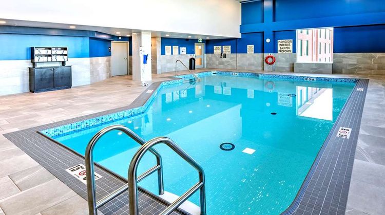 Hampton Inn Ottawa Pool