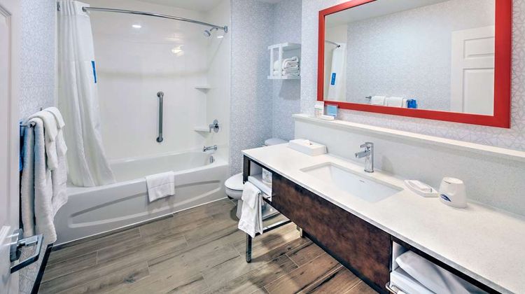 Hampton Inn Ottawa Room