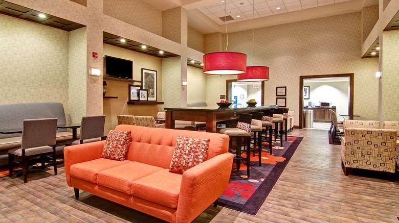 <b>Hampton Inn & Suites by Hilton Red Deer Lobby</b>. Images powered by <a href="https://iceportal.shijigroup.com/" title="IcePortal" target="_blank">IcePortal</a>.