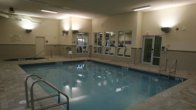 <b>Hampton Inn & Suites by Hilton Red Deer Pool</b>. Images powered by <a href="https://iceportal.shijigroup.com/" title="IcePortal" target="_blank">IcePortal</a>.