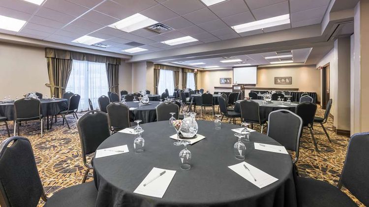 Hampton Inn & Suites Moncton Meeting