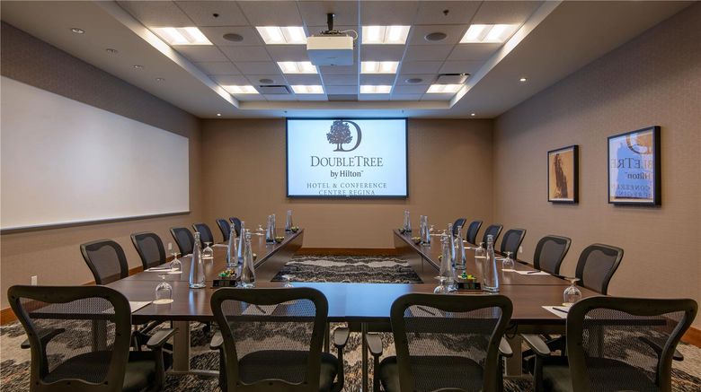 <b>DoubleTree by Hilton Hotel & Conf Ctr Meeting</b>. Images powered by <a href="https://iceportal.shijigroup.com/" title="IcePortal" target="_blank">IcePortal</a>.