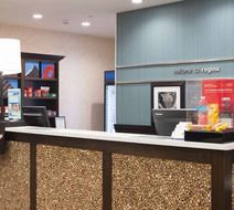 Hampton Inn & Suites, Regina East Gate Lobby