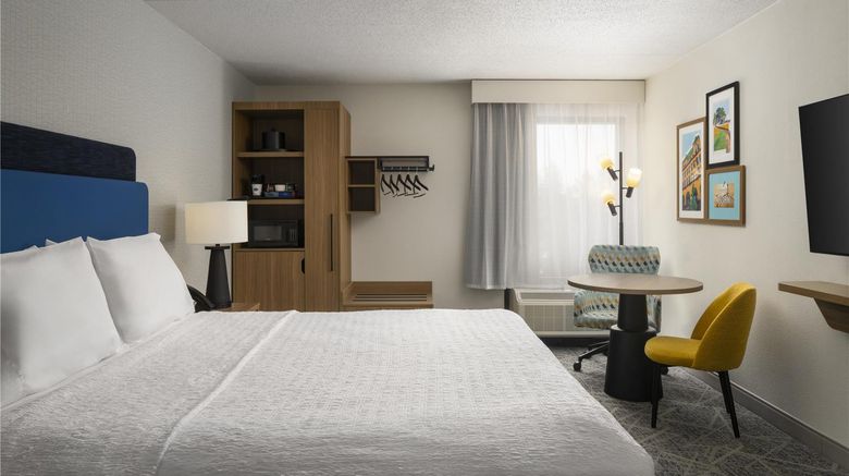 <b>Hampton Inn York Room</b>. Images powered by <a href="https://iceportal.shijigroup.com/" title="IcePortal" target="_blank">IcePortal</a>.