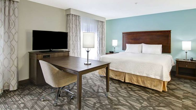 Hampton Inn & Suites Saint John Room