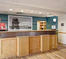 Hampton Inn & Suites Saint John Lobby
