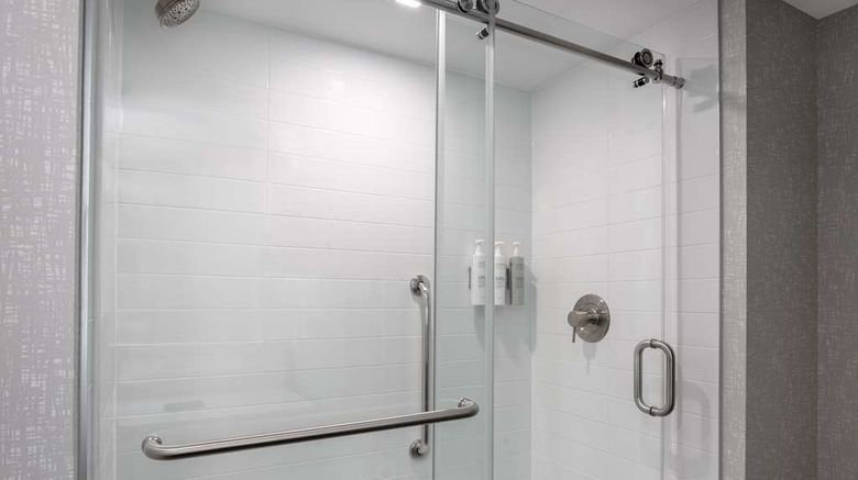 <b>Hampton Inn Toronto/Brampton Room</b>. Images powered by <a href="https://iceportal.shijigroup.com/" title="IcePortal" target="_blank">IcePortal</a>.