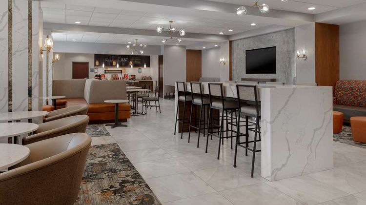 Hampton Inn Toronto/Brampton Lobby