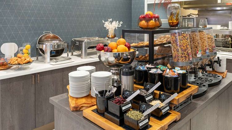 Hilton Garden Inn Toronto/Brampton Restaurant