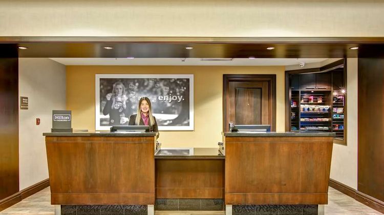 Hampton Inn Toronto Airport Corp Centre Lobby
