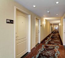 Hampton Inn Toronto Airport Corp Centre Lobby
