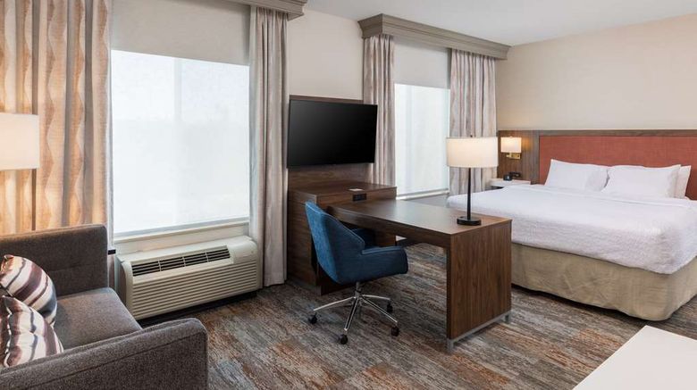 <b>Hampton Inn & Suites Yuba City Room</b>. Images powered by <a href="https://iceportal.shijigroup.com/" title="IcePortal" target="_blank">IcePortal</a>.
