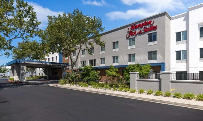 Hampton Inn & Suites Yuba City Exterior