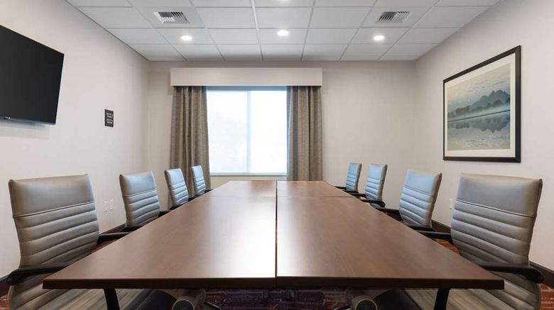 <b>Hampton Inn & Suites Yuba City Meeting</b>. Images powered by <a href="https://iceportal.shijigroup.com/" title="IcePortal" target="_blank">IcePortal</a>.