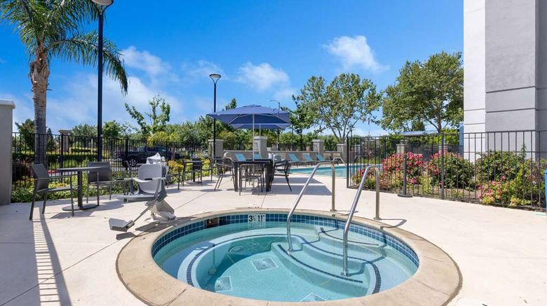 <b>Hampton Inn & Suites Yuba City Recreation</b>. Images powered by <a href="https://iceportal.shijigroup.com/" title="IcePortal" target="_blank">IcePortal</a>.